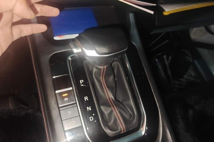 Used CHANGAN CS55PLUS 2022 2nd Generation 1.5T DCT Luxury Version Gear Lever