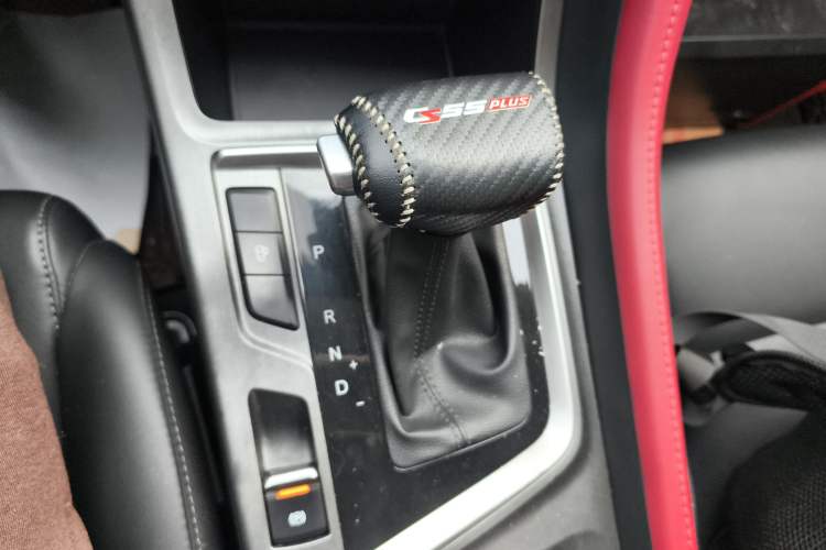 Used CHANGAN CS55PLUS 2022 Blue Whale Edition 1.5T DCT Luxury Model Gear Lever
