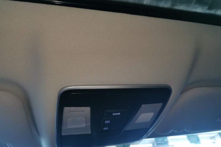 Used CHANGAN CS55PLUS 2022 Blue Whale Edition 1.5T DCT Luxury Model Headliner