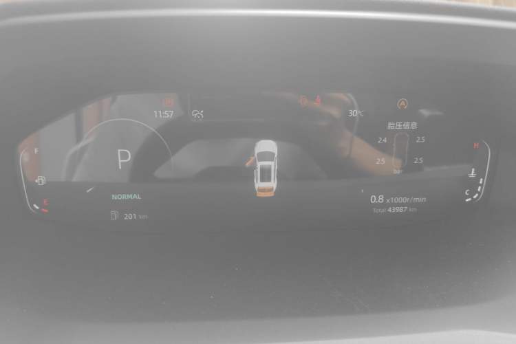 Used CHANGAN CS55PLUS 2022 2nd Generation 1.5T DCT Luxury Version Instrument Cluster