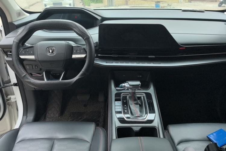 Used CHANGAN CS55PLUS 2022 2nd Generation 1.5T DCT Luxury Version Interior 2