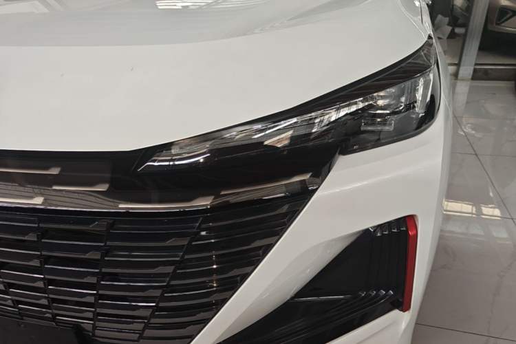 Used CHANGAN CS55PLUS 2022 2nd Generation 1.5T DCT Navigation Edition Left Front Headlight