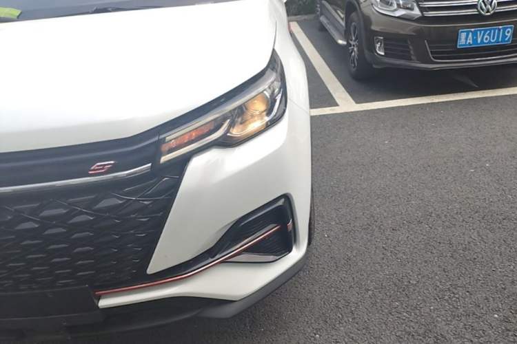 Used CHANGAN CS55PLUS 2022 Blue Whale Edition 1.5T Manual Luxury Model Left Front Headlight
