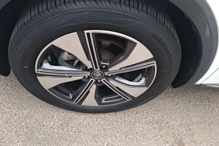 Used CHANGAN CS55PLUS 2022 2nd Generation 1.5T DCT Prestige Version Left Front Wheel Hub