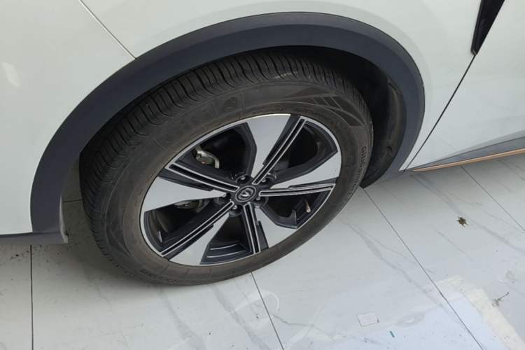 Used CHANGAN CS55PLUS 2022 2nd Generation 1.5T DCT Prestige Version Left Front Wheel Hub