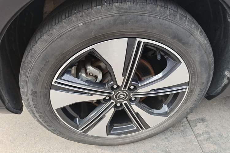 Used CHANGAN CS55PLUS 2022 2nd Generation 1.5T DCT Excellence Edition Left Front Wheel Hub