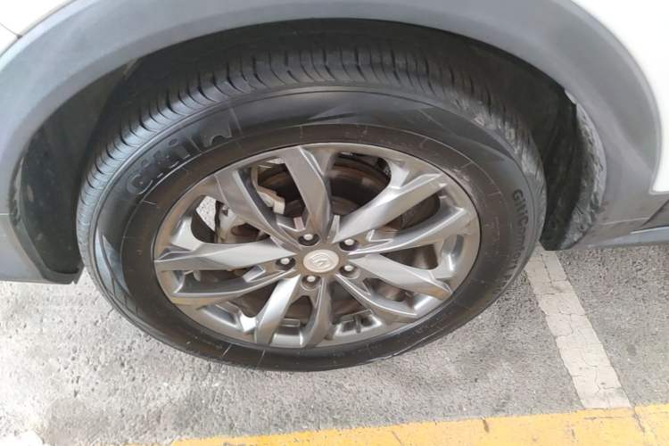 Used CHANGAN CS55PLUS 2022 Blue Whale Edition 1.5T DCT Luxury Model Left Front Wheel Hub