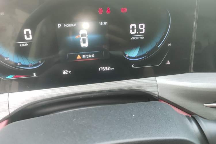 Used CHANGAN CS55PLUS 2022 Blue Whale Edition 1.5T DCT Luxury Model Odometer Close Up