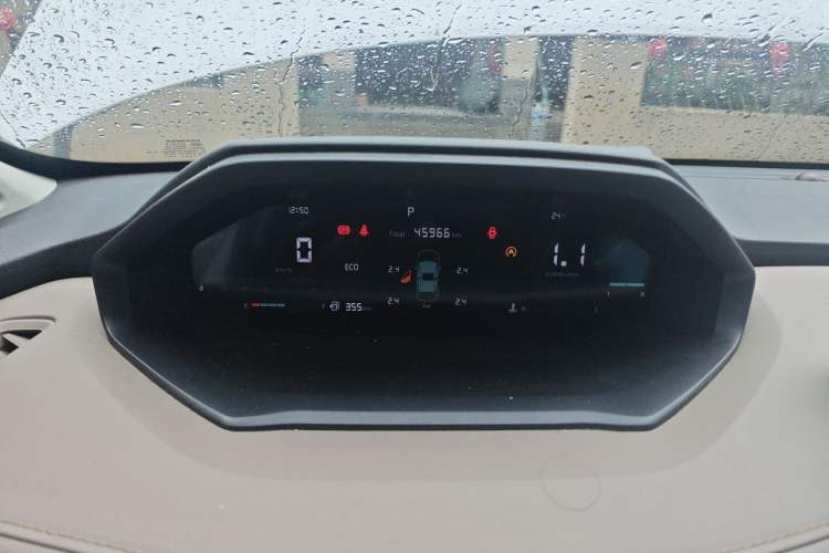 Used CHANGAN CS55PLUS 2022 2nd Generation 1.5T DCT Luxury Version Odometer Close Up