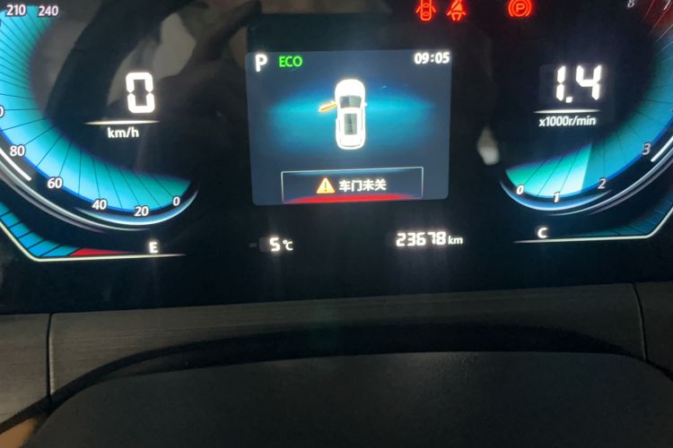 Used CHANGAN CS55PLUS 2022 Blue Whale Edition 1.5T DCT Luxury Model Odometer Close Up