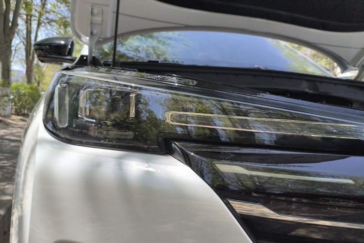 Used CHANGAN CS55PLUS 2022 2nd Generation 1.5T DCT Luxury Version Right Front Headlight