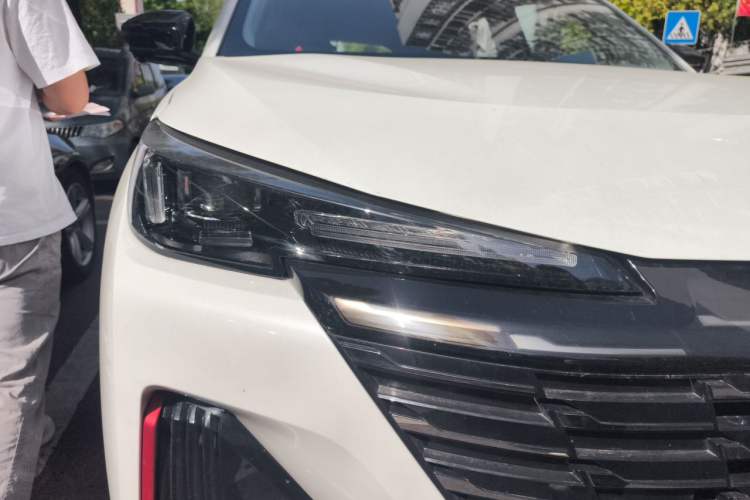 Used CHANGAN CS55PLUS 2022 2nd Generation 1.5T DCT Navigation Edition Right Front Headlight