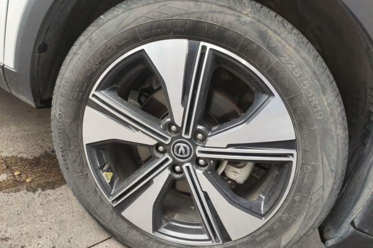 Used CHANGAN CS55PLUS 2022 2nd Generation 1.5T DCT Luxury Version Right Front Wheel Hub