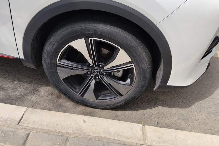 Used CHANGAN CS55PLUS 2022 2nd Generation 1.5T DCT Prestige Version Right Front Wheel Hub