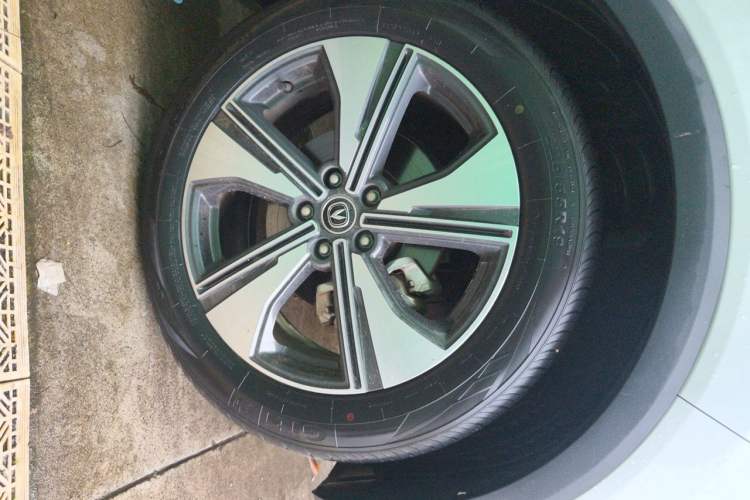 Used CHANGAN CS55PLUS 2022 2nd Generation 1.5T DCT Prestige Version Right Front Wheel Hub