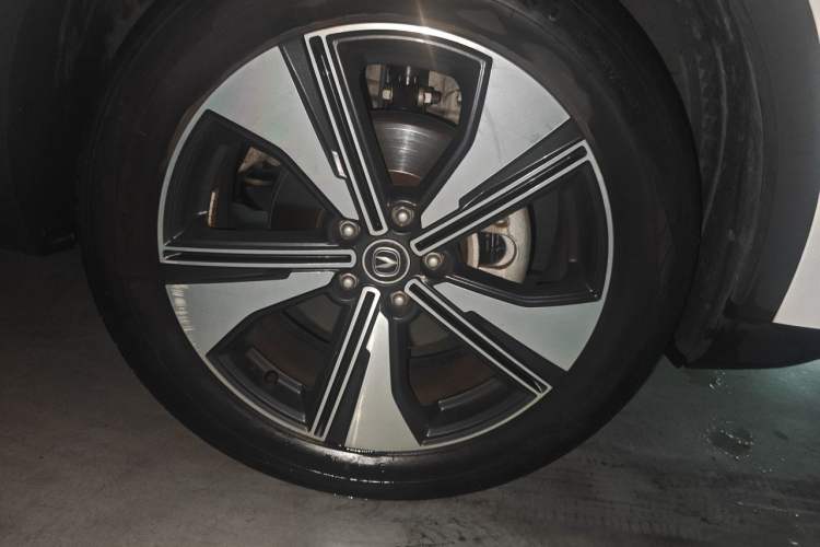 Used CHANGAN CS55PLUS 2022 2nd Generation 1.5T DCT Luxury Version Right Front Wheel Hub