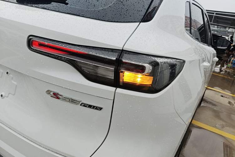 Used CHANGAN CS55PLUS 2022 2nd Generation 1.5T DCT Prestige Version Right Rear Taillight