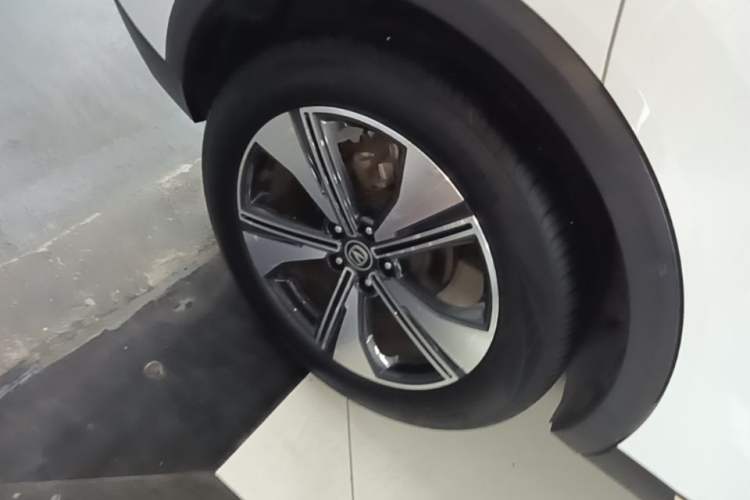 Used CHANGAN CS55PLUS 2022 2nd Generation 1.5T DCT Luxury Version Right Rear Wheel Hub