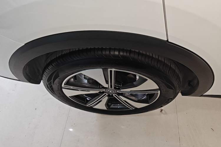Used CHANGAN CS55PLUS 2022 2nd Generation 1.5T DCT Prestige Version Right Rear Wheel Hub
