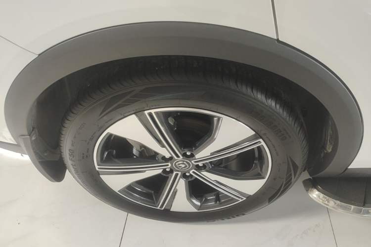 Used CHANGAN CS55PLUS 2022 2nd Generation 1.5T DCT Luxury Version Right Rear Wheel Hub