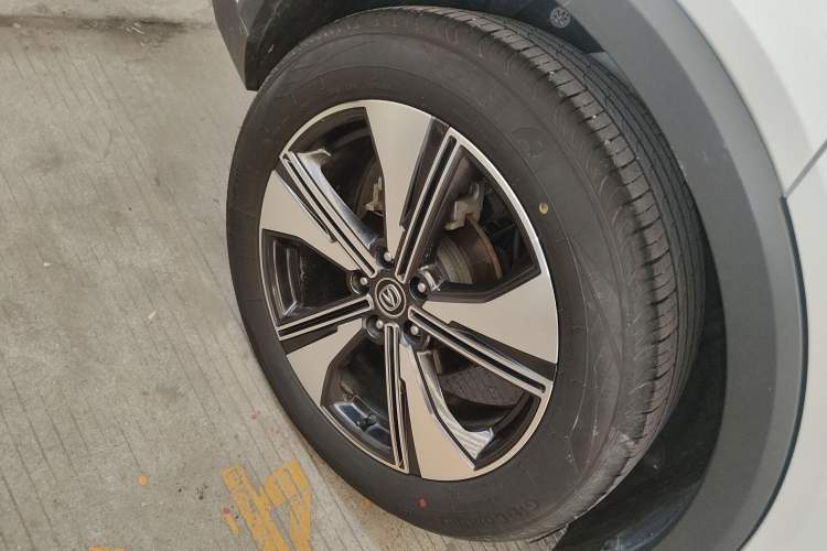 Used CHANGAN CS55PLUS 2022 2nd Generation 1.5T DCT Luxury Version Right Rear Wheel Hub