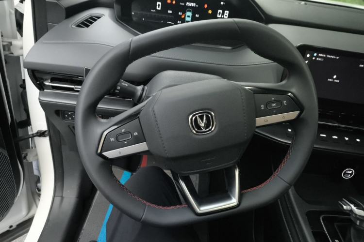 Used CHANGAN CS55PLUS 2022 2nd Generation 1.5T DCT Luxury Version Steering Wheel