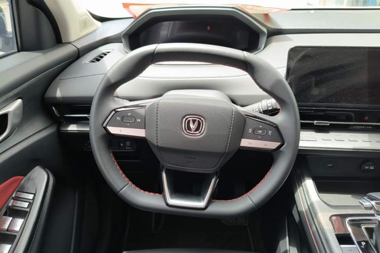 Used CHANGAN CS55PLUS 2022 2nd Generation 1.5T DCT Luxury Version Steering Wheel