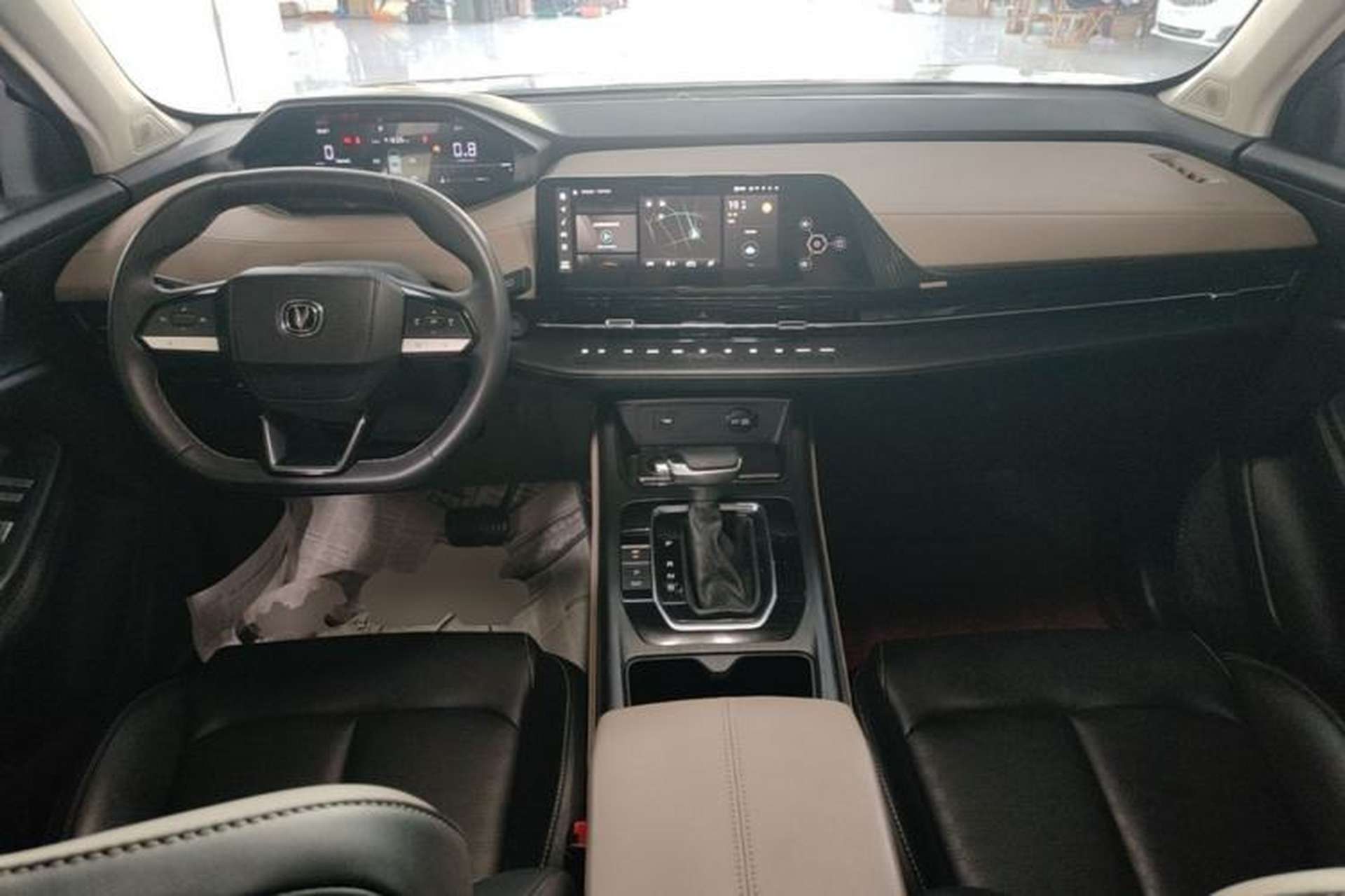 Used CHANGAN CS55PLUS 2023 2nd Generation 1.5T DCT Light-Year Edition Center Console