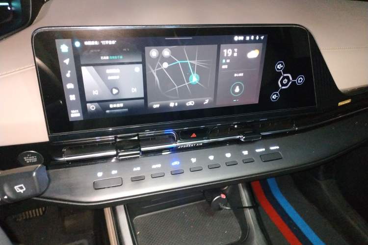 Used CHANGAN CS55PLUS 2023 2nd Generation 1.5T DCT Light-Year Edition Audio And AC Panel