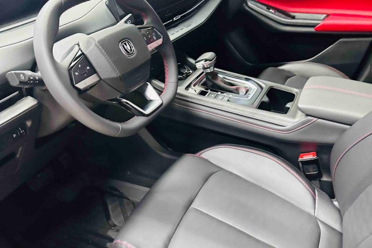 Used CHANGAN CS55PLUS 2023 2nd Generation 1.5T DCT Light-Year Edition Interior 5