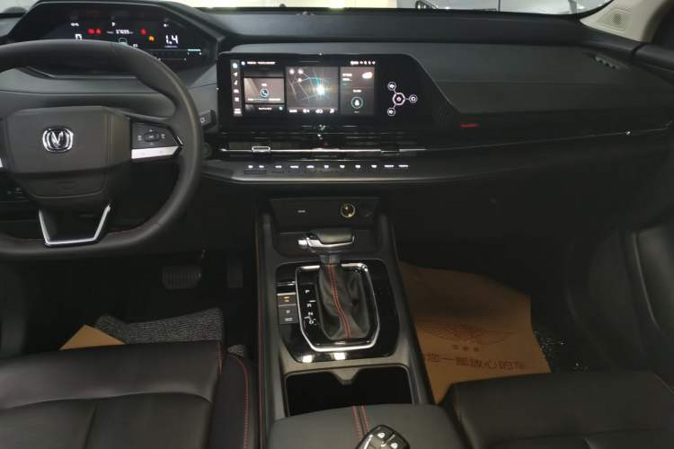 Used CHANGAN CS55PLUS 2023 2nd Generation 1.5T DCT Light-Year Edition Audio And AC Panel