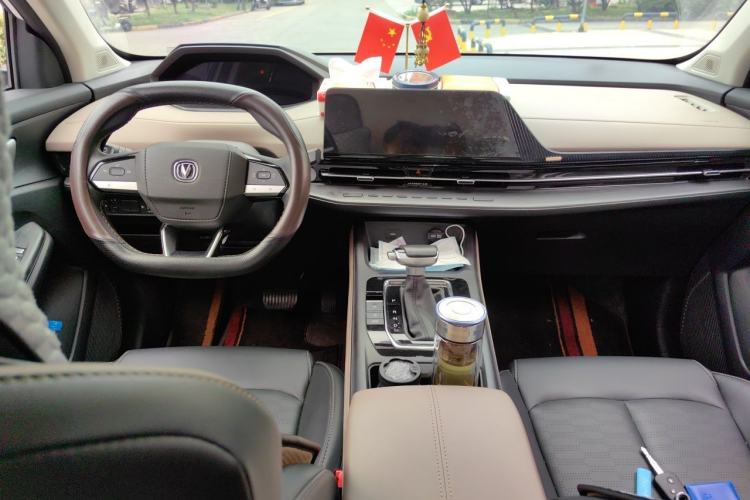 Used CHANGAN CS55PLUS 2023 2nd Generation 1.5T DCT Light-Year Edition Center Console