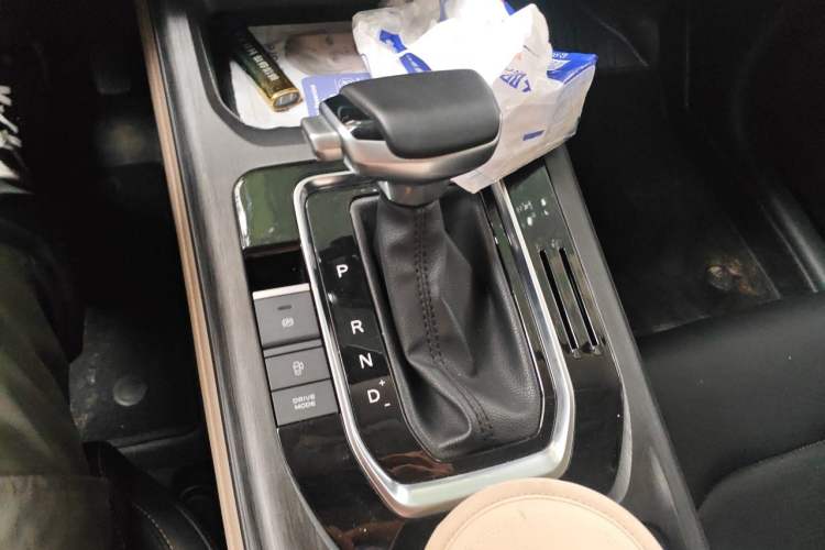 Used CHANGAN CS55PLUS 2023 2nd Generation 1.5T DCT Light-Year Edition Gear Lever