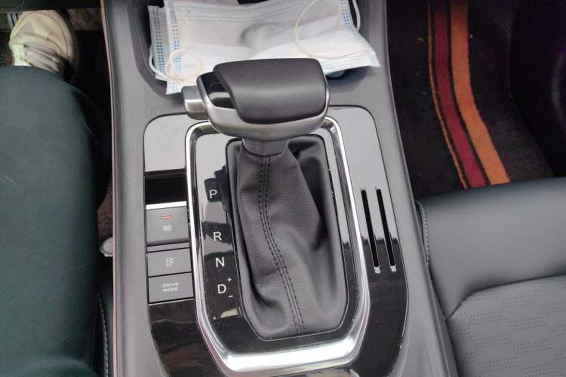 Used CHANGAN CS55PLUS 2023 2nd Generation 1.5T DCT Light-Year Edition Gear Lever