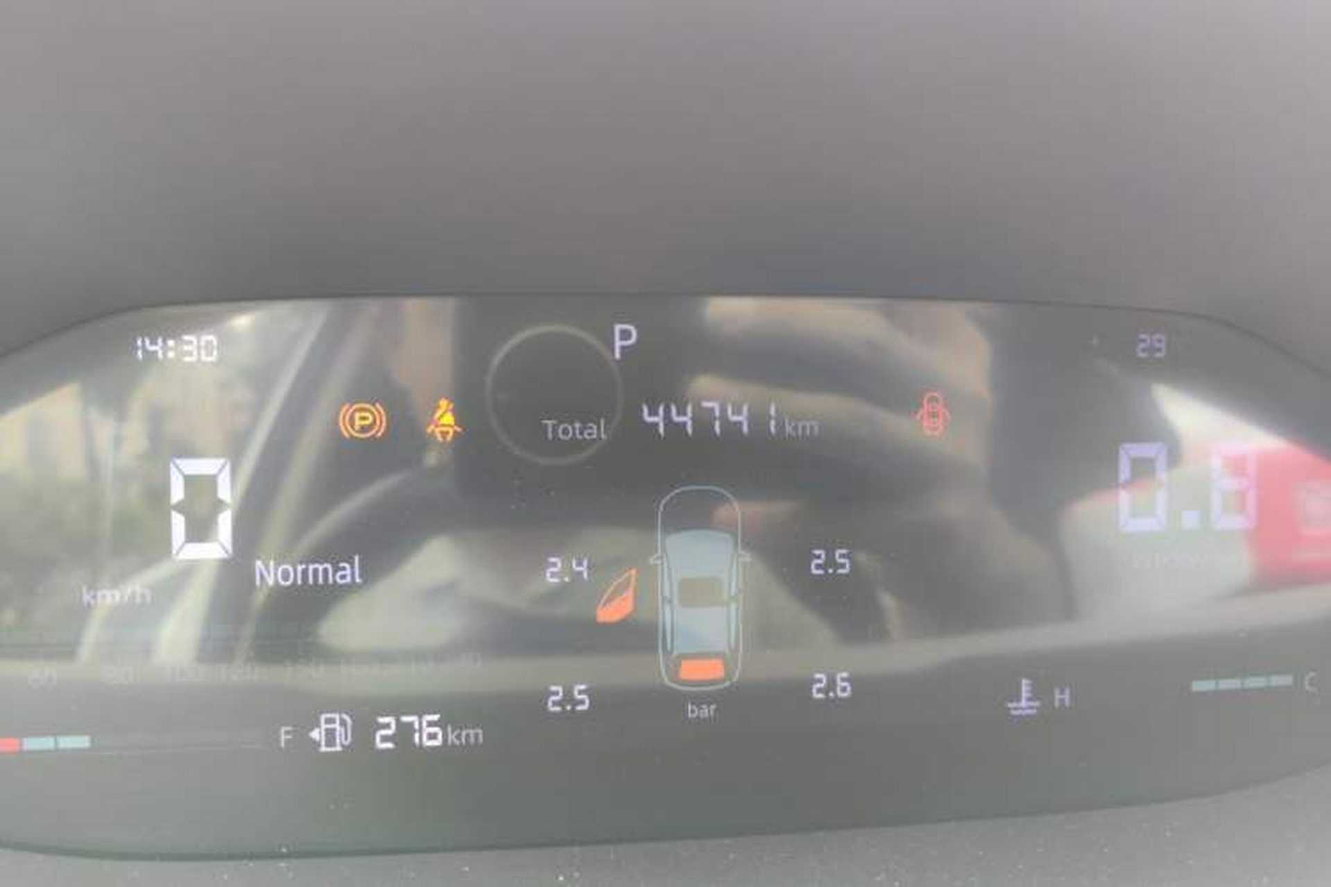 Used CHANGAN CS55PLUS 2023 2nd Generation 1.5T DCT Light-Year Edition Odometer Close Up