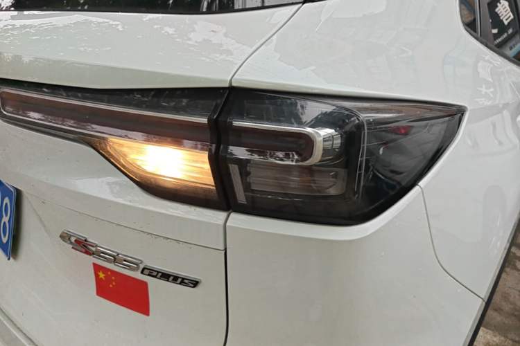 Used CHANGAN CS55PLUS 2023 2nd Generation 1.5T DCT Light-Year Edition Right Rear Taillight