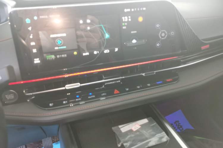 Used CHANGAN CS55PLUS 2024 3rd Generation 1.5T DCT Excellence Model Audio And AC Panel
