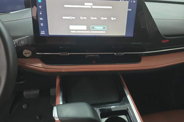 Used CHANGAN CS55PLUS 2024 3rd Generation 1.5T DCT Prestige Model Audio And AC Panel