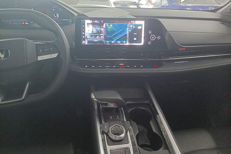 Used CHANGAN CS55PLUS 2024 3rd Generation 1.5T DCT Light-Year Edition Audio And AC Panel