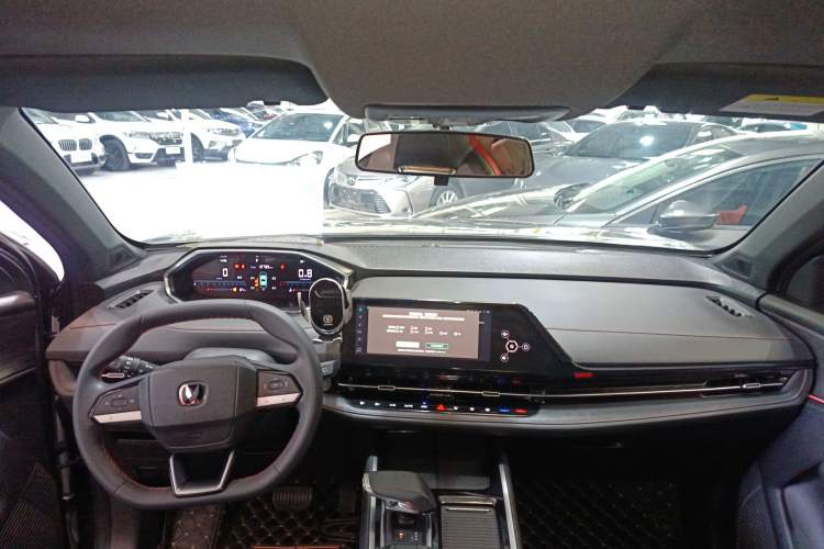 Used CHANGAN CS55PLUS 2024 3rd Generation 1.5T DCT Excellence Model Center Console