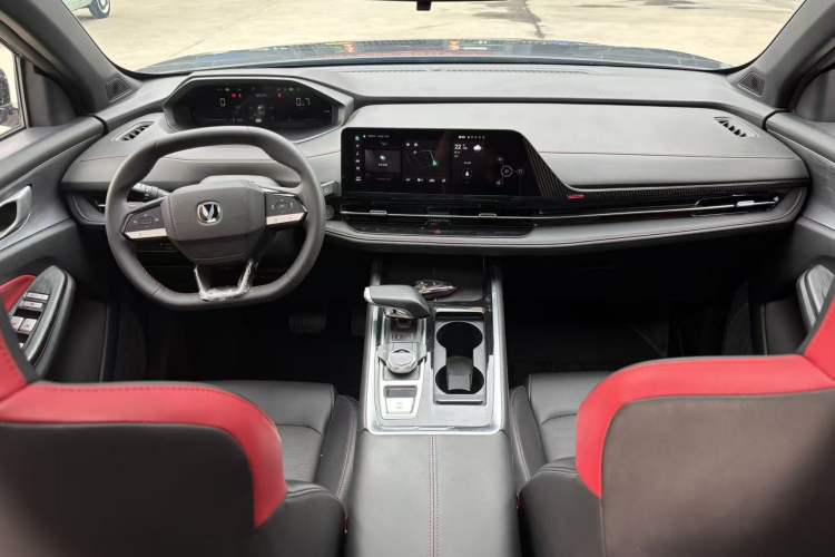 Used CHANGAN CS55PLUS 2024 3rd Generation 1.5T DCT Light-Year Edition Center Console
