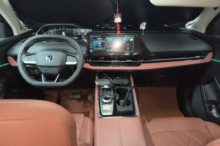 Used CHANGAN CS55PLUS 2024 3rd Generation 1.5T DCT Prestige Model Center Console