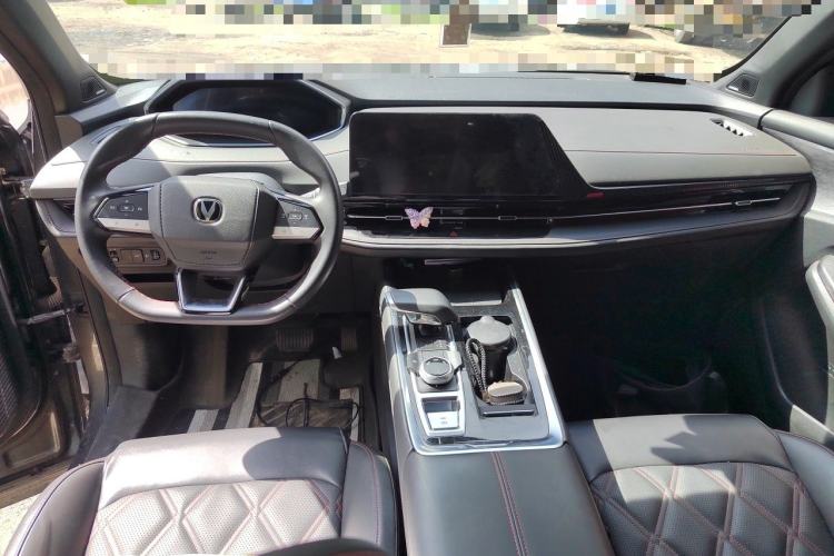 Used CHANGAN CS55PLUS 2024 3rd Generation 1.5T DCT Prestige Model Center Console
