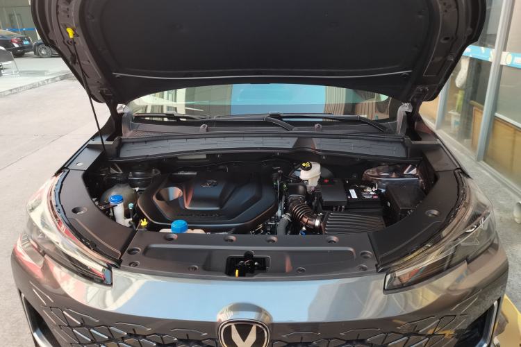 Used CHANGAN CS55PLUS 2024 3rd Generation 1.5T DCT Prestige Model Engine Bay