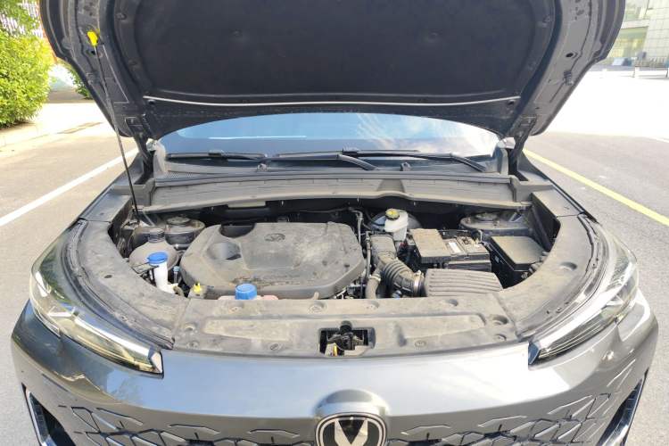 Used CHANGAN CS55PLUS 2024 3rd Generation 1.5T DCT Prestige Model Engine Bay