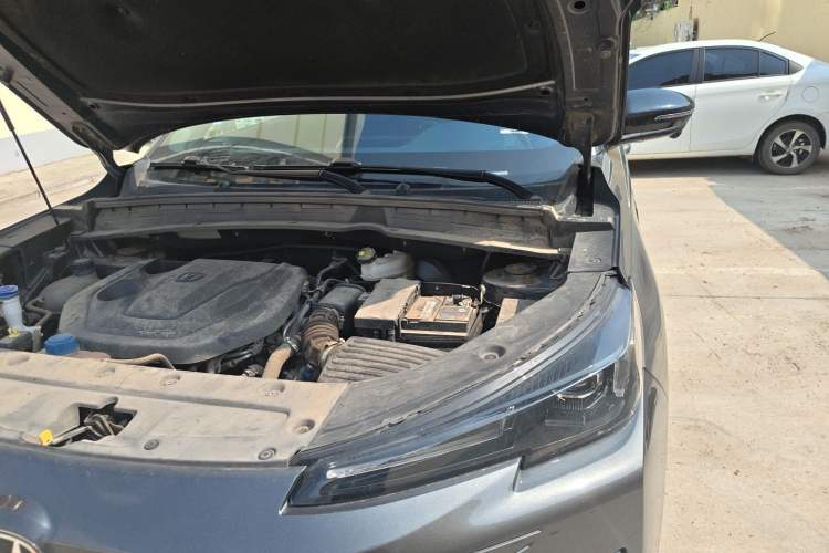 Used CHANGAN CS55PLUS 2024 3rd Generation 1.5T DCT Excellence Model Engine Bay Left