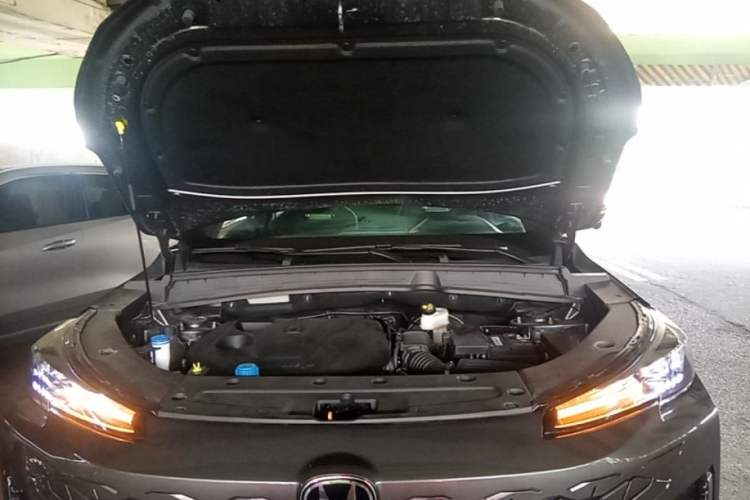 Used CHANGAN CS55PLUS 2024 3rd Generation 1.5T DCT Excellence Model Engine Bay
