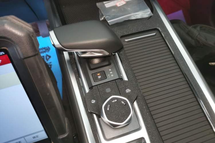 Used CHANGAN CS55PLUS 2024 3rd Generation 1.5T DCT Excellence Model Gear Lever