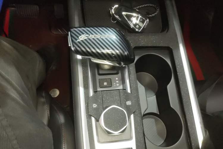 Used CHANGAN CS55PLUS 2024 3rd Generation 1.5T DCT Prestige Model Gear Lever