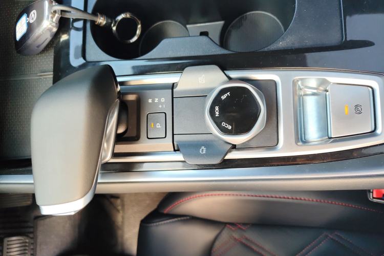 Used CHANGAN CS55PLUS 2024 3rd Generation 1.5T DCT Prestige Model Gear Lever